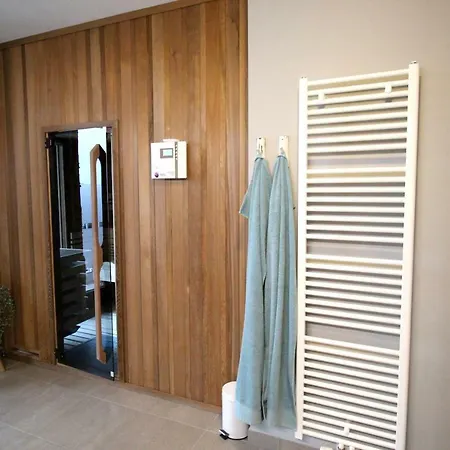 Bsauna & Wellness Apartamento Bruges